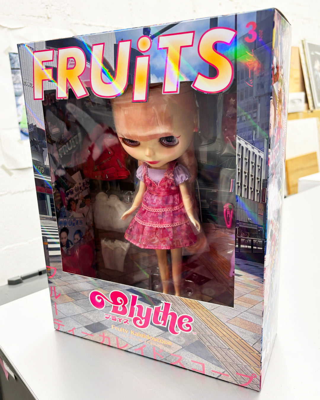 FRUiTS Magazine Shop | & TUNE & STREET, Harajuku Street Fashion